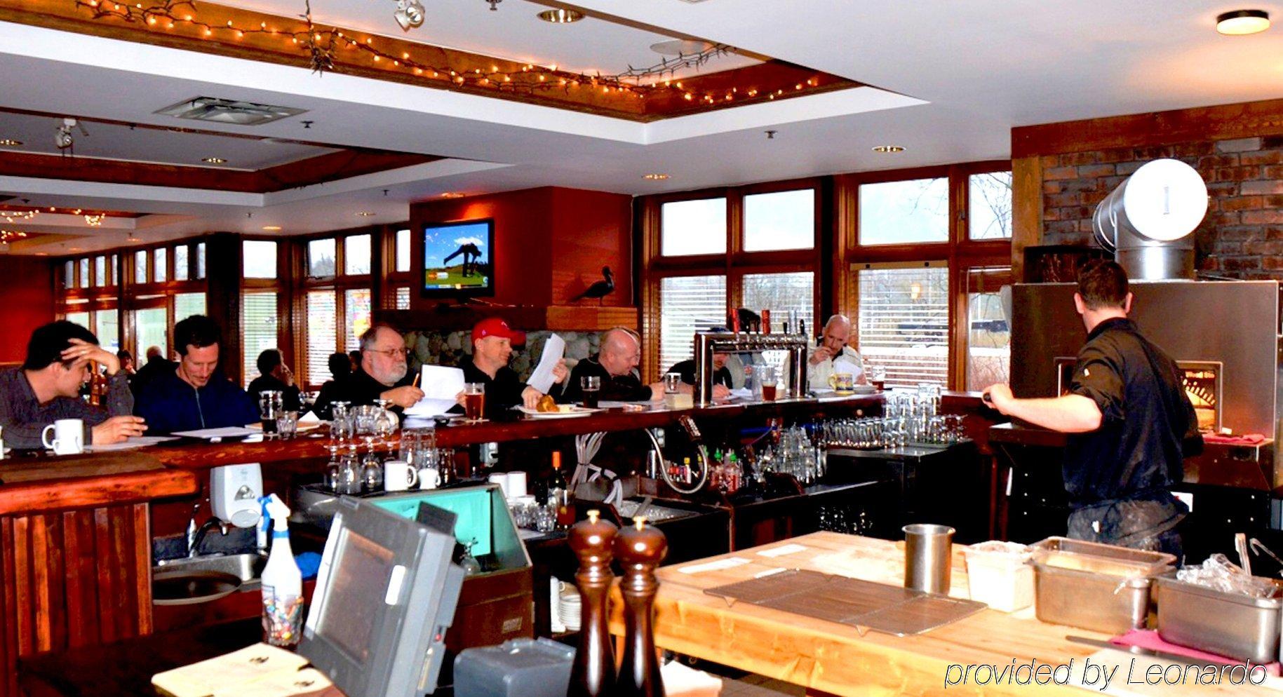 Howe Sound Inn & Brewing Company Squamish Ngoại thất bức ảnh