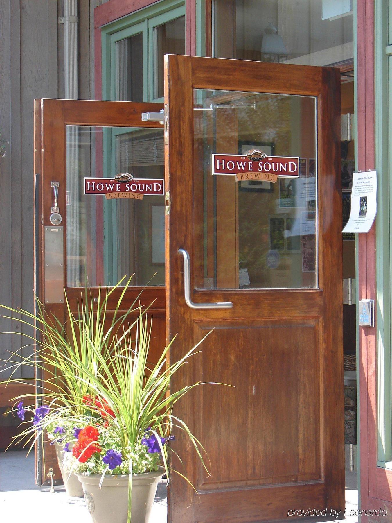 Howe Sound Inn & Brewing Company Squamish Ngoại thất bức ảnh