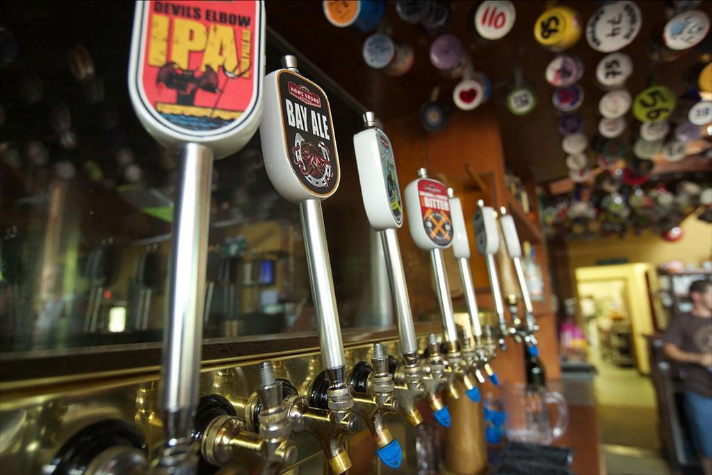 Howe Sound Inn & Brewing Company Squamish Ngoại thất bức ảnh