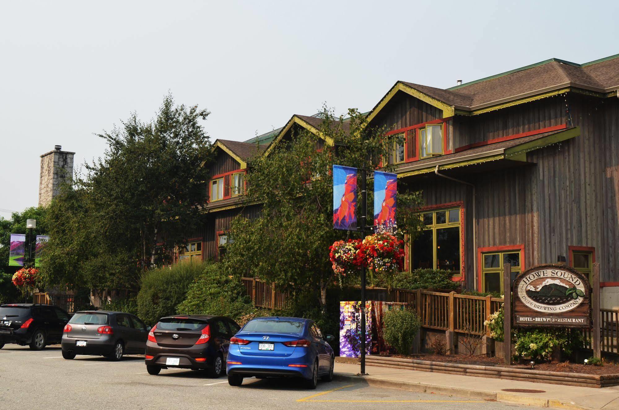 Howe Sound Inn & Brewing Company Squamish Ngoại thất bức ảnh