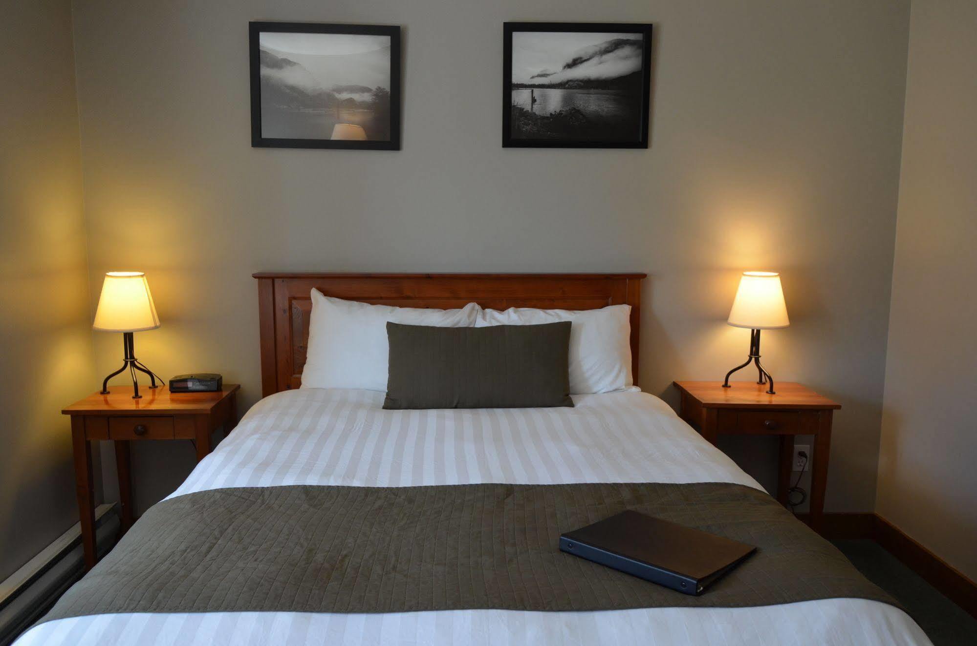 Howe Sound Inn & Brewing Company Squamish Ngoại thất bức ảnh