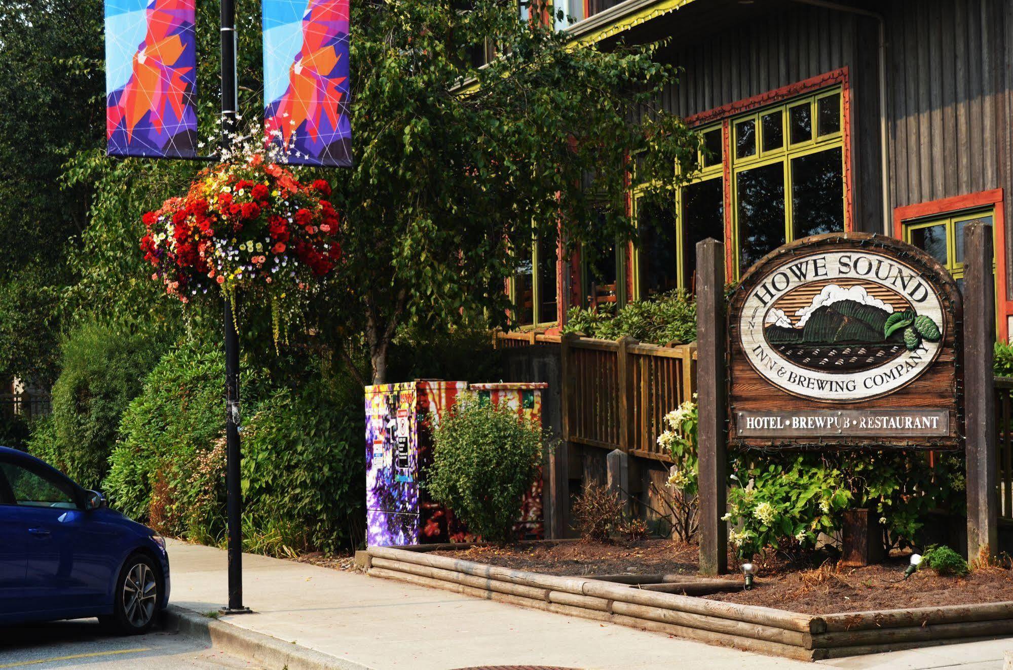 Howe Sound Inn & Brewing Company Squamish Ngoại thất bức ảnh